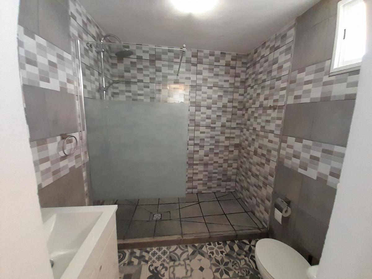 Ibiza Suite Independent Bedroom And Bathroom Albufeira Luaran gambar