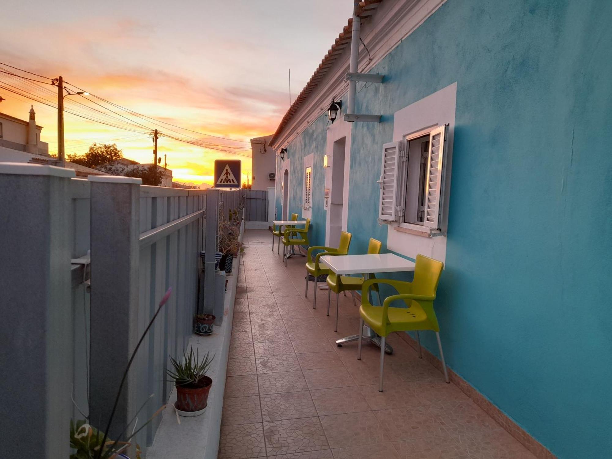 Ibiza Suite Independent Bedroom And Bathroom Albufeira Luaran gambar